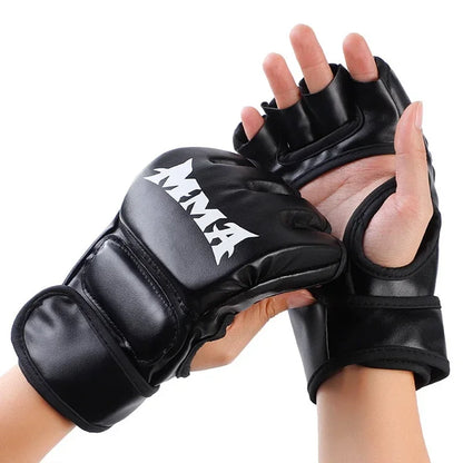 Halbfinger-Boxhandschuhe für MMA und Boxtraining.